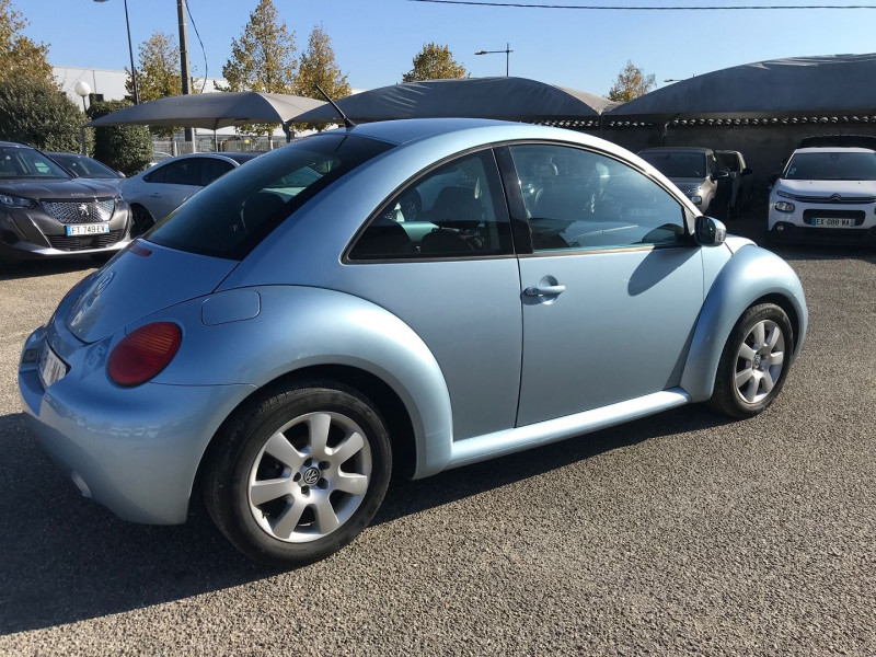 Photo 4 de l'offre de VOLKSWAGEN BEETLE 1.9 TDI 100CH à 7900€ chez Brignais automobiles