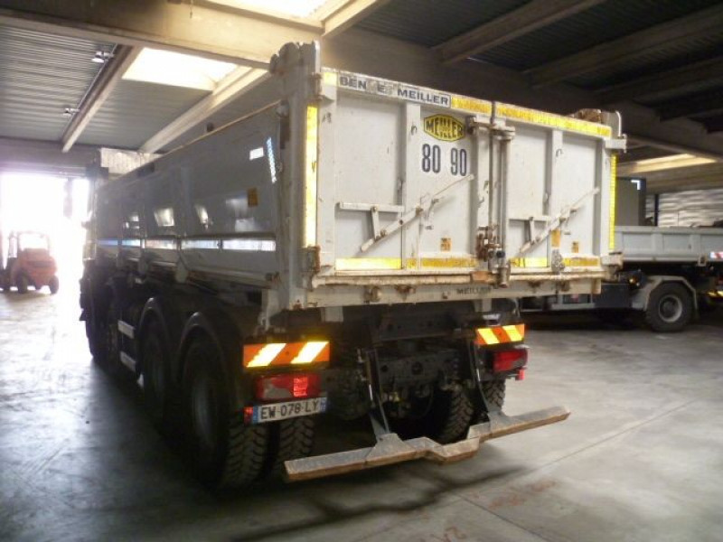 Photo 4 de l'offre de IVECO STRALIS X-WAY 480  8X4 BI-BENNE à 132000€ chez Brignais automobiles