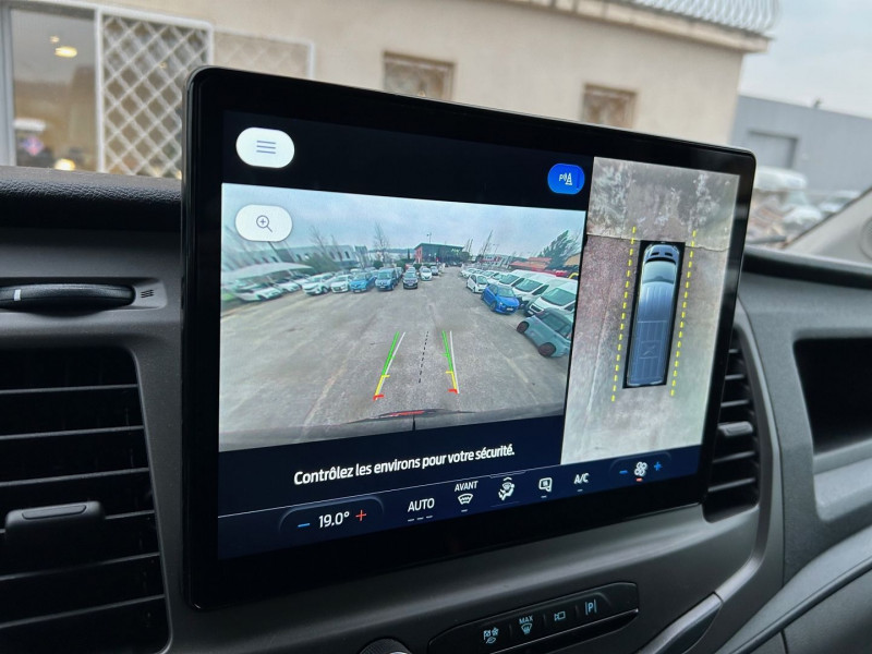 Photo 8 de l'offre de FORD TRANSIT 2T FG T350 L3H3 2.0 ECOBLUE 170CH S&S TRAIL FOOD TRUCK à 56280€ chez Brignais automobiles