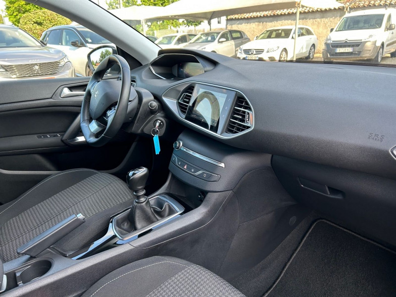 Photo 7 de l'offre de PEUGEOT 308 AFFAIRE 1.5 BLUEHDI 100CH S&S PREMIUM PACK à 15600€ chez Brignais automobiles