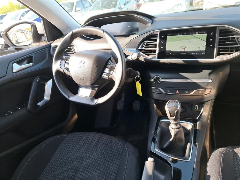 Photo 5 de l'offre de PEUGEOT 308 AFFAIRE 1.5 BLUEHDI 100CH S&S PREMIUM PACK à 17880€ chez Brignais automobiles