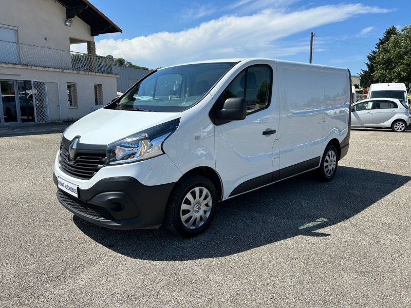 Photo 3 de l'offre de RENAULT TRAFIC III FG L1H1 1000 1.6 DCI 95CH GRAND CONFORT EURO6 à 19080€ chez Brignais automobiles
