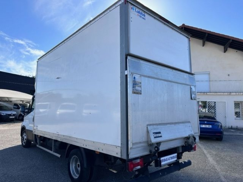 Photo 3 de l'offre de IVECO DAILY CCB 35C16 D CAISSE 20M3 + HAYON à 34680€ chez Brignais automobiles