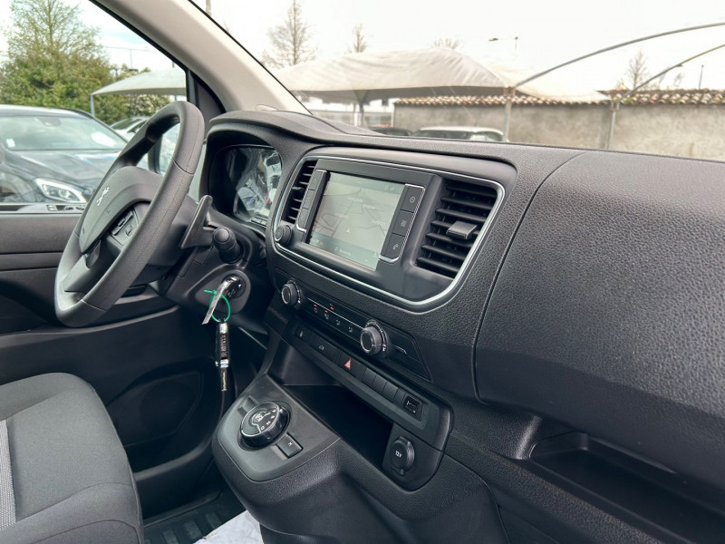 Photo 7 de l'offre de PEUGEOT EXPERT FG M 2.0 BLUEHDI 145CH S&S PACK ASPHALT EAT8 à 38280€ chez Brignais automobiles
