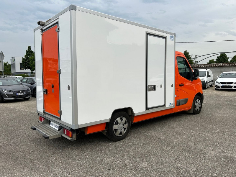 Photo 6 de l'offre de NISSAN NV400 PLANCB 3T5 L2H1 2.3DCI 145CH CARR LECAPITAINE + GROUPE CARRIER PULSOR 600MT à 33480€ chez Brignais automobiles