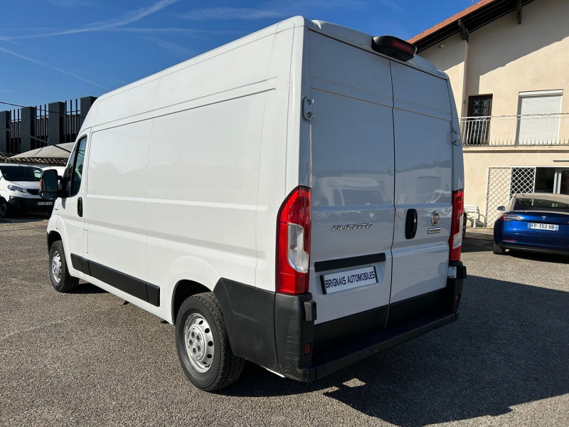 Photo 3 de l'offre de FIAT DUCATO FG 3.3 MH2 2.3 MULTIJET 130CH PACK PROFESSIONAL à 20280€ chez Brignais automobiles