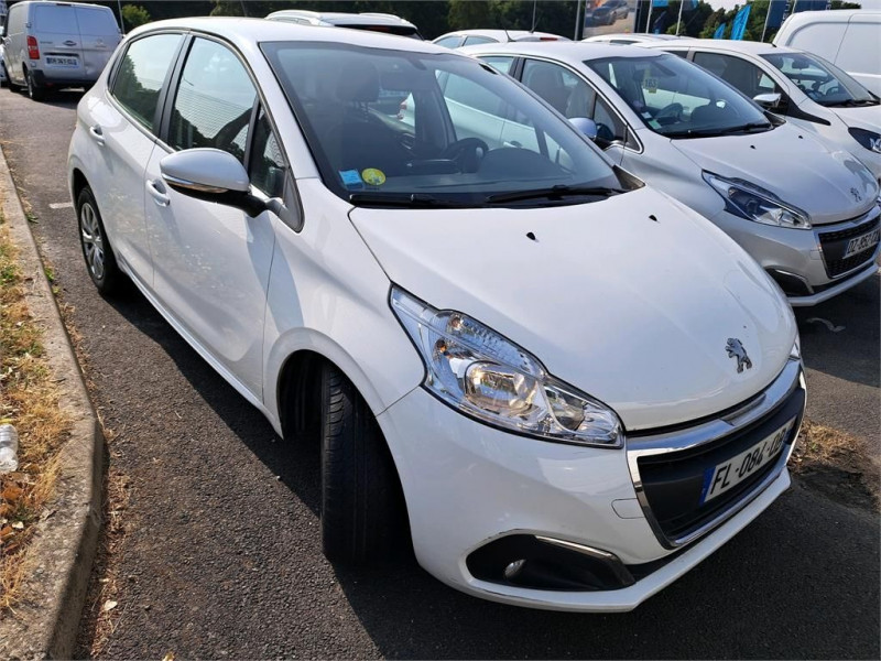 Photo 2 de l'offre de PEUGEOT 208 AFFAIRE 1.5 BLUEHDI 100CH S&S PREMIUM PACK EURO6C à 11900€ chez Brignais automobiles