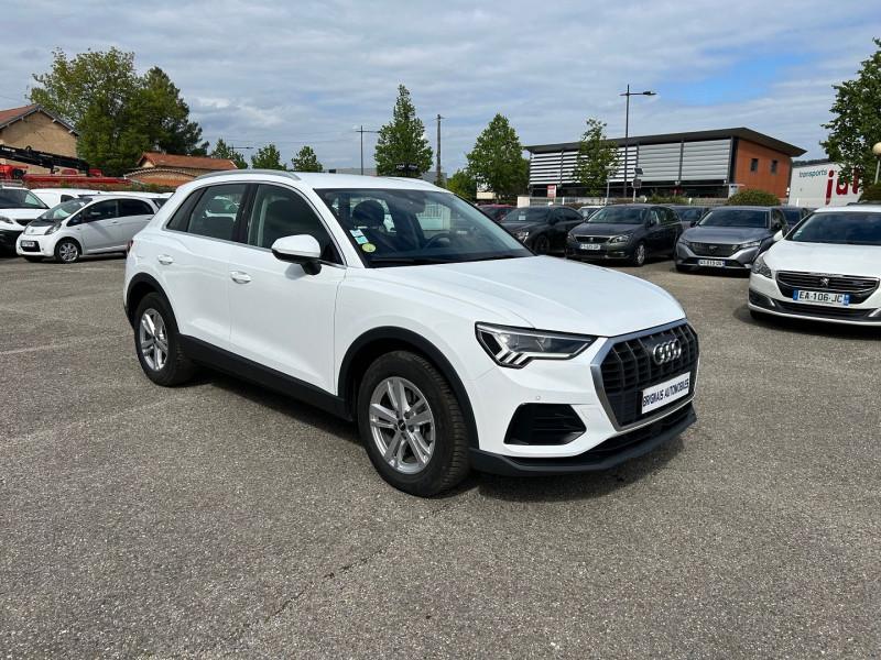 Photo 1 de l'offre de AUDI Q3 35 TDI 150CH BUSINESS LINE S TRONIC 7 à 22900€ chez Brignais automobiles