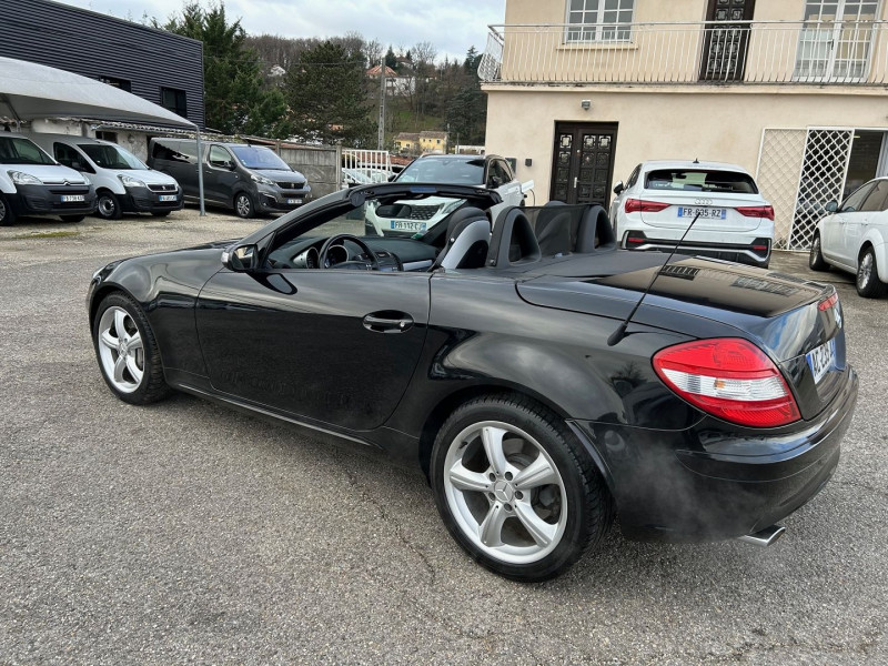 Photo 2 de l'offre de MERCEDES-BENZ CLASSE SLK 350 à 19900€ chez Brignais automobiles