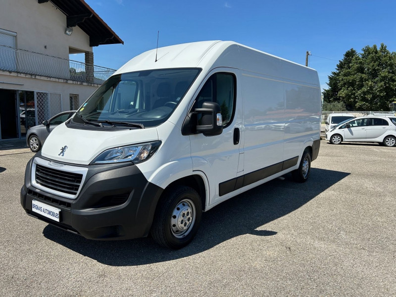 Photo 3 de l'offre de PEUGEOT BOXER FG 333 L3H2 2.2 BLUEHDI S&S 120CH PREMIUM à 26280€ chez Brignais automobiles