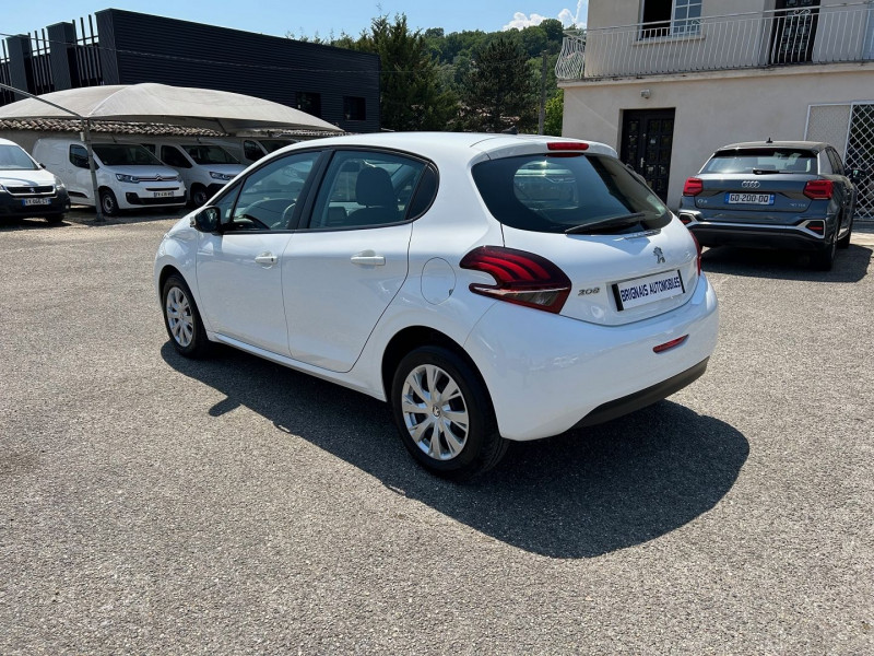 Photo 4 de l'offre de PEUGEOT 208 AFFAIRE BLUEHDI 100CH S&S PREMIUM PACK EURO6C à 12900€ chez Brignais automobiles