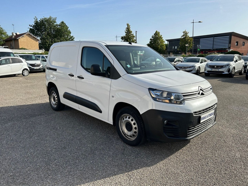 Photo 1 de l'offre de CITROEN BERLINGO VAN M 1000KG BLUEHDI 100 S&S CLUB BVM5 à 15900€ chez Brignais automobiles