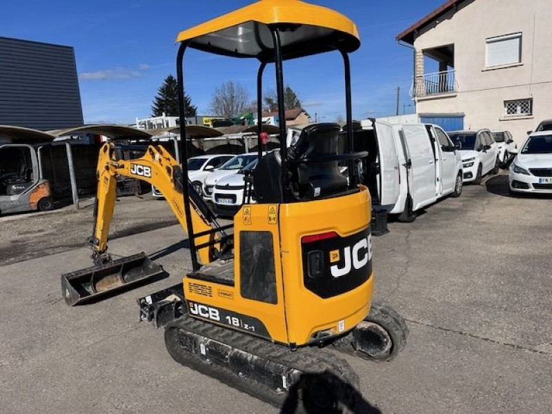 Photo 4 de l'offre de JCB MINI-PELLE A CHENILLE 18Z à 27480€ chez Brignais automobiles