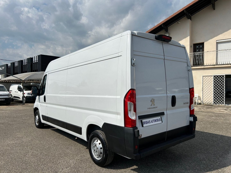 Photo 4 de l'offre de PEUGEOT BOXER FG 333 L3H2 2.2 BLUEHDI S&S 140CH ASPHALT CABINE APPROFONDIE à 29980€ chez Brignais automobiles