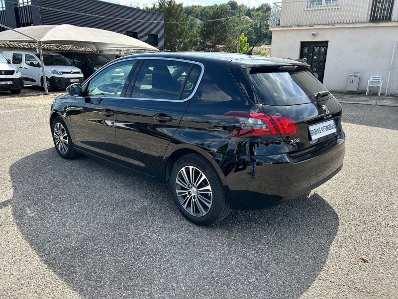 Photo 4 de l'offre de PEUGEOT 308 1.5 BLUEHDI 130CH S&S ROADTRIP EAT8 à 19900€ chez Brignais automobiles