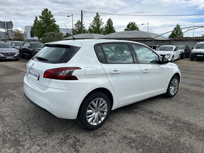 Photo 6 de l'offre de PEUGEOT 308 AFFAIRE 1.5 BLUEHDI 130CH S&S PREMIUM PACK 7CV à 14280€ chez Brignais automobiles