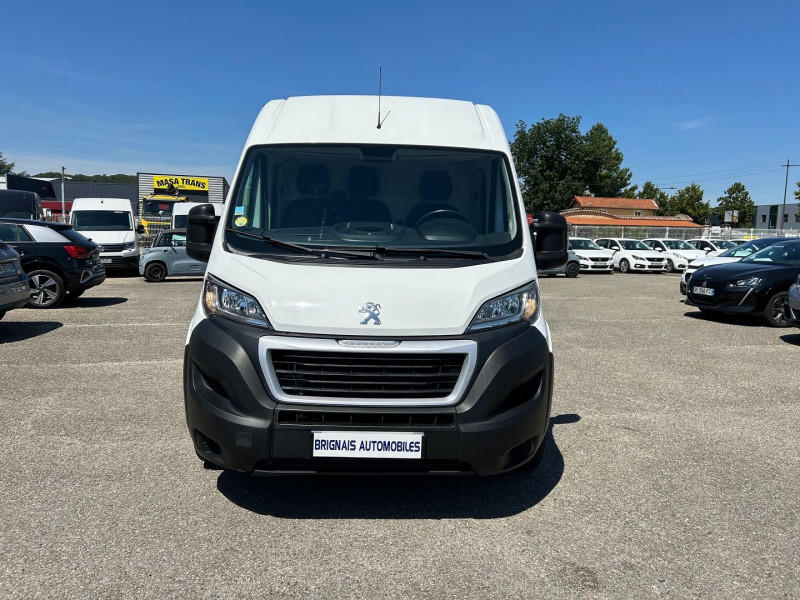 Photo 2 de l'offre de PEUGEOT BOXER FG 333 L3H2 2.2 BLUEHDI S&S 120CH PREMIUM à 26280€ chez Brignais automobiles