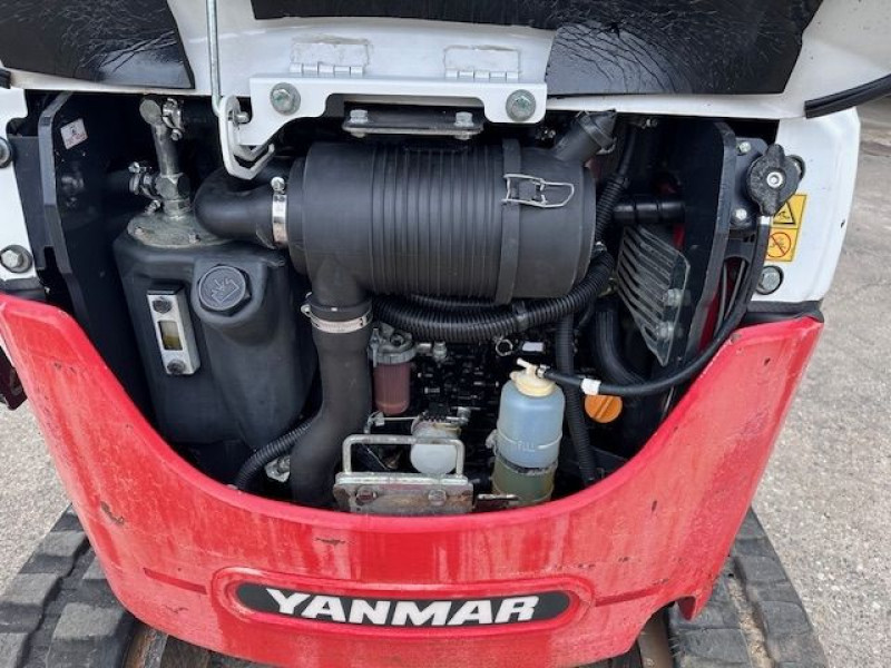 Photo 3 de l'offre de YANMAR MINI-PELLE SV22 à 22200€ chez Brignais automobiles