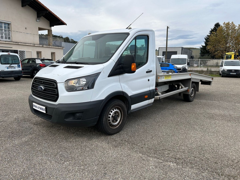 Photo 3 de l'offre de FORD TRANSIT 2T CCB PORTE-VOITURE P350 L4 2.0   130CH  AMBIENTE à 28680€ chez Brignais automobiles