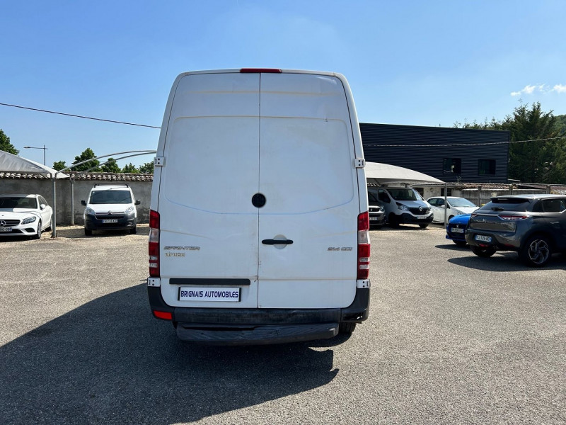 Photo 5 de l'offre de MERCEDES-BENZ SPRINTER FG 314 CDI 37N 3T5 E6 à 21480€ chez Brignais automobiles