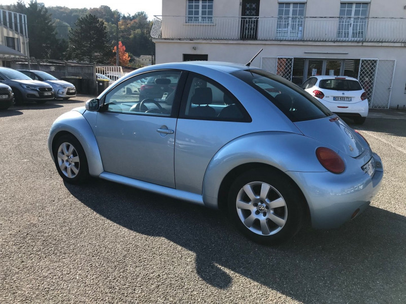 Photo 3 de l'offre de VOLKSWAGEN BEETLE 1.9 TDI 100CH à 5900€ chez Brignais automobiles