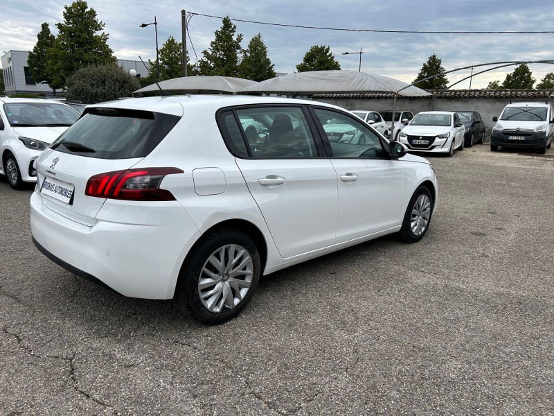 Photo 6 de l'offre de PEUGEOT 308 AFFAIRE 1.5 BLUEHDI 130CH S&S PREMIUM PACK 7CV à 15480€ chez Brignais automobiles