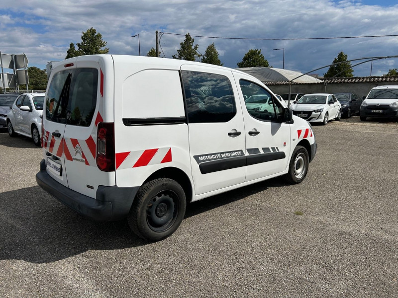 Photo 6 de l'offre de CITROEN BERLINGO M 1.6 BLUEHDI 100 CLUB à 9480€ chez Brignais automobiles