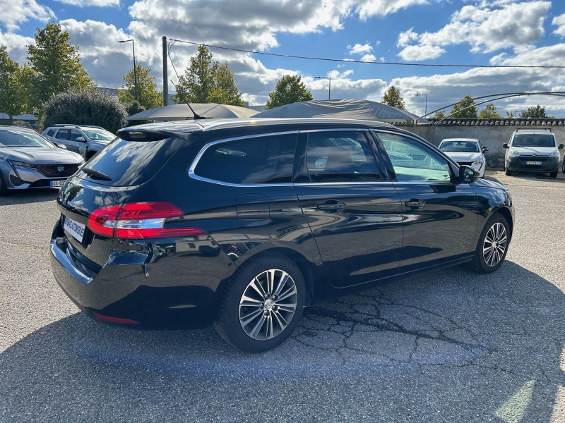 Photo 6 de l'offre de PEUGEOT 308 SW 1.5 BLUEHDI 130CH S&S ALLURE BUSINESS EAT8 à 12900€ chez Brignais automobiles