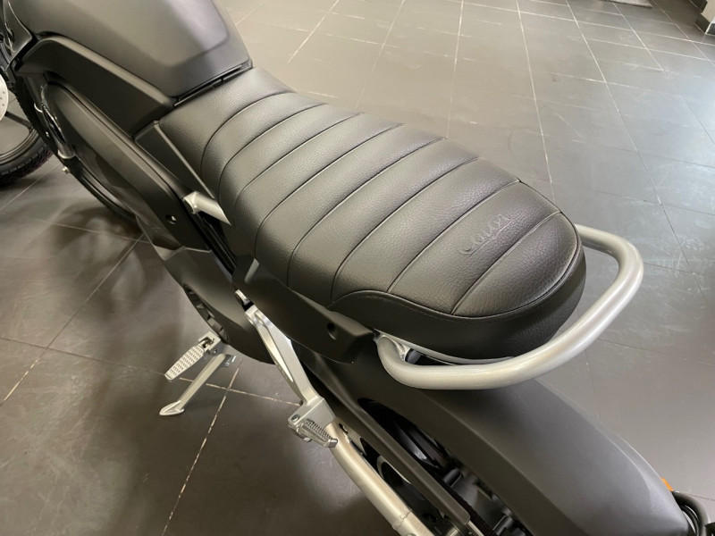 Photo 8 de l'offre de SUPER SOCO TC MAX TC MAX FULL BLACK à 5990€ chez LTA Trading