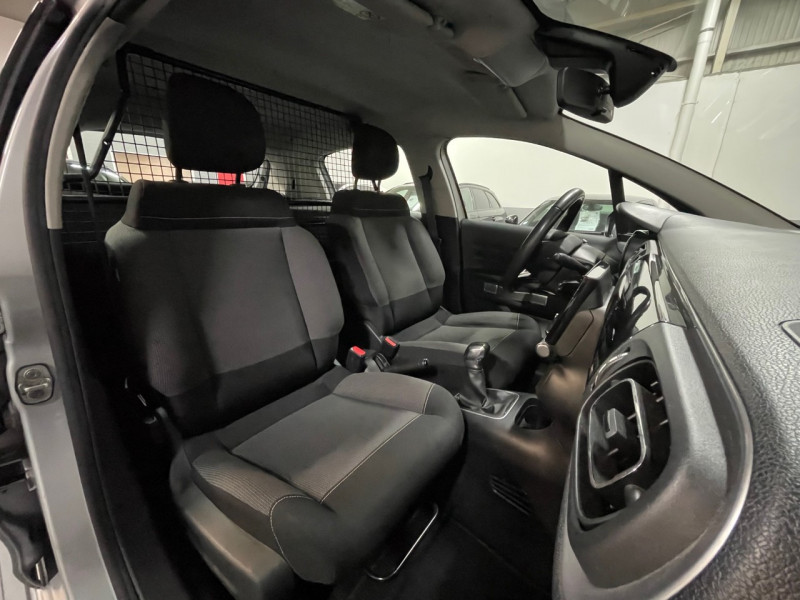 Photo 6 de l'offre de CITROEN C3 STE 1.6 BLUEHDI 75CH S&S FEEL NAV à 8990€ chez LTA Trading
