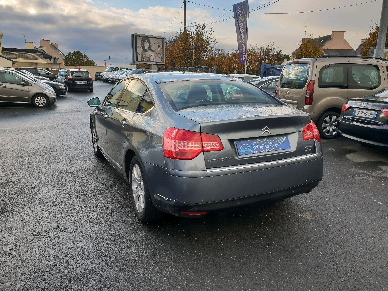 Photo 4 de l'offre de CITROEN C5 2.0 HDI140 FAP EXCLUSIVE à 6490€ chez Vianor occasions