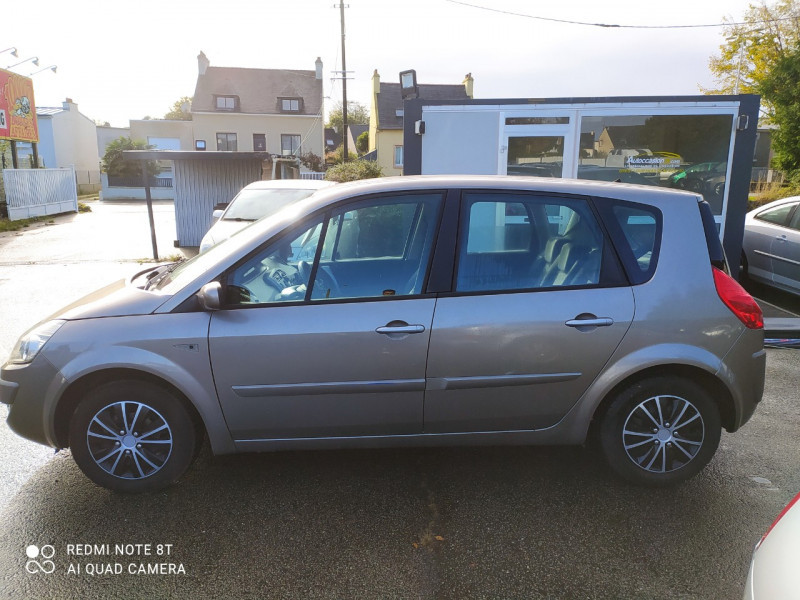 Photo 6 de l'offre de RENAULT SCENIC II 1.5 DCI 85CH EMOTION ECO² à 7490€ chez Vianor occasions