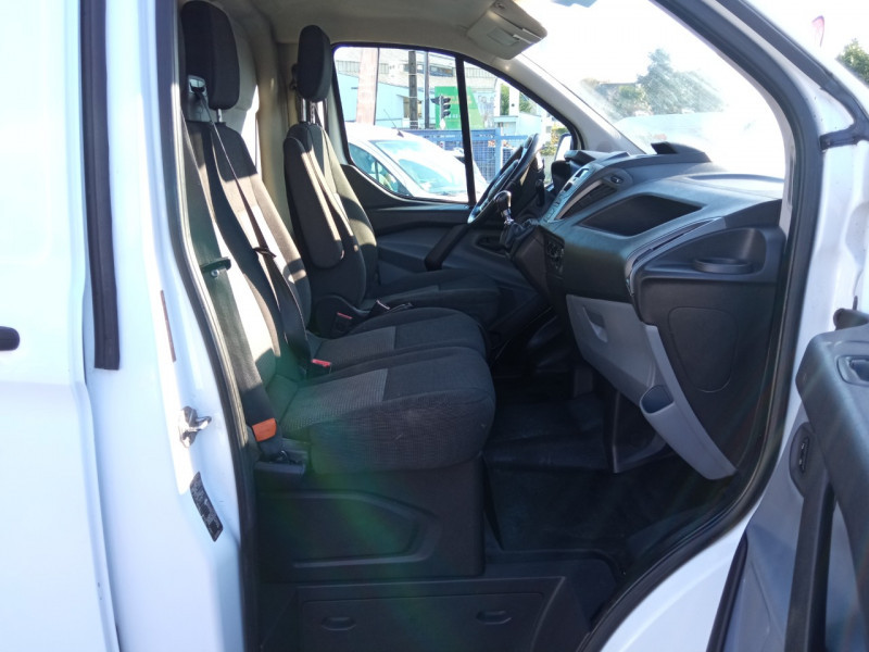 Photo 6 de l'offre de FORD TRANSIT CUSTOM FG 270 L1H1 2.2 TDCI 100CH TREND à 17490€ chez Vianor occasions
