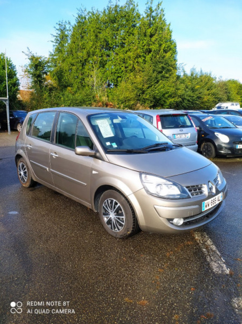 Photo 2 de l'offre de RENAULT SCENIC II 1.5 DCI 85CH EMOTION ECO² à 7490€ chez Vianor occasions