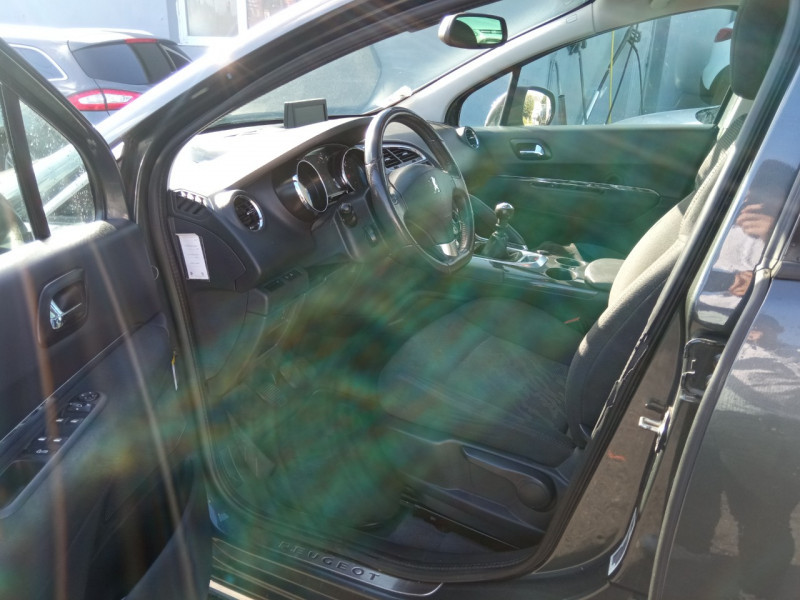 Photo 5 de l'offre de PEUGEOT 3008 1.6 HDI112 FAP ALLURE à 8990€ chez Vianor occasions
