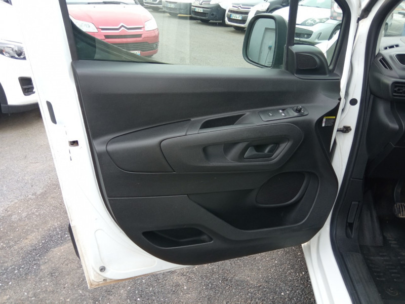 Photo 13 de l'offre de CITROEN BERLINGO BLUEHDI 100CH à 17490€ chez Vianor occasions