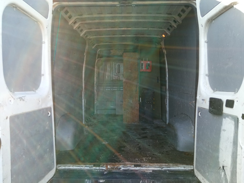 Photo 6 de l'offre de PEUGEOT BOXER FG 333 L3H2 2.2 HDI 130 FAP PACK CD CLIM à 14490€ chez Vianor occasions