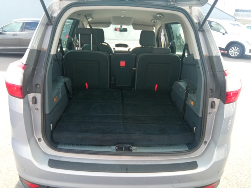 Photo 7 de l'offre de FORD GRAND C-MAX 1.6 TDCI 95CH FAP BUSINESS NAV à 7990€ chez Vianor occasions
