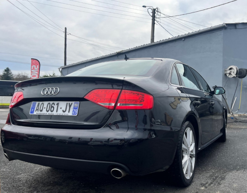 Photo 5 de l'offre de AUDI A4 2.7 V6 TDI 190 CH DPF S LINE MULTITRONIC à 12990€ chez Vianor occasions