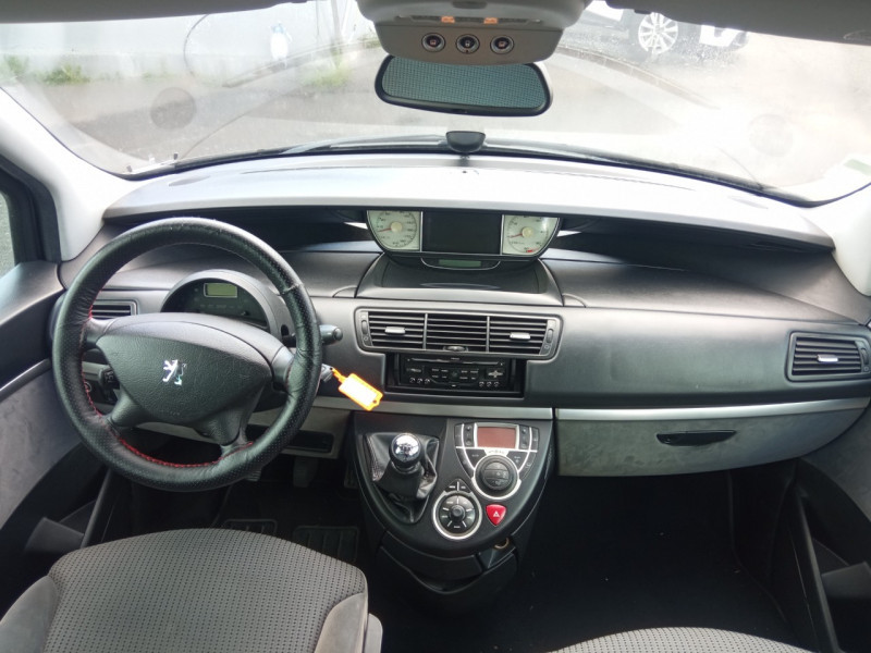 Photo 7 de l'offre de PEUGEOT 807 2.0 HDI136 FAP ALLURE(Réservés Aux Pros de l'Auto) à 9490€ chez Vianor occasions