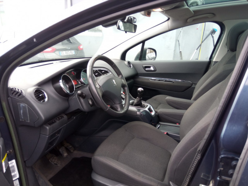 Photo 8 de l'offre de PEUGEOT 5008 1.6 VTI 16V ACCESS 5PL à 9990€ chez Vianor occasions