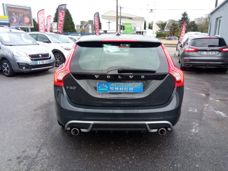 Photo 7 de l'offre de VOLVO V60 D3 136CH START&STOP R-DESIGN à 13490€ chez Vianor occasions