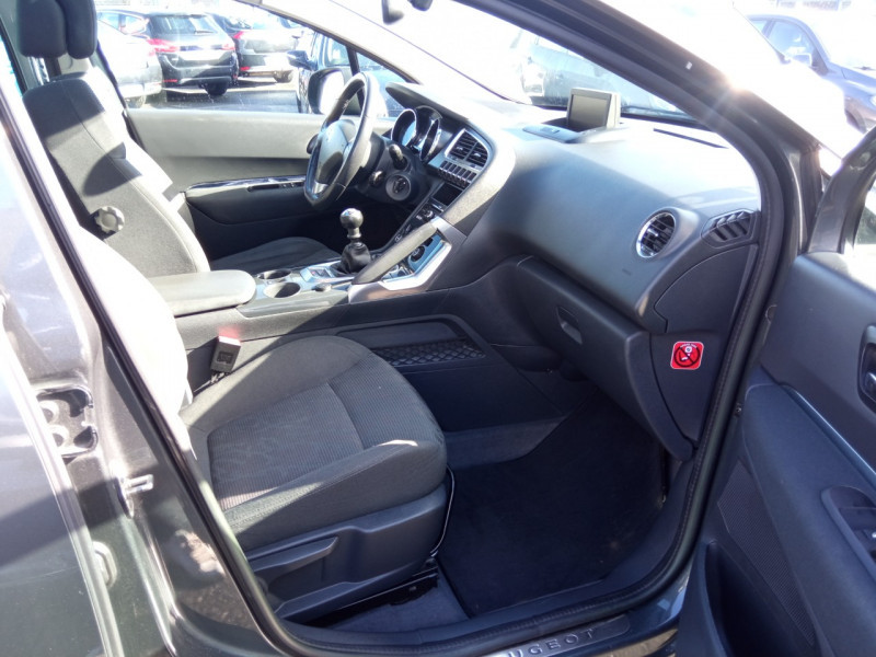 Photo 7 de l'offre de PEUGEOT 3008 1.6 HDI112 FAP ALLURE à 8990€ chez Vianor occasions