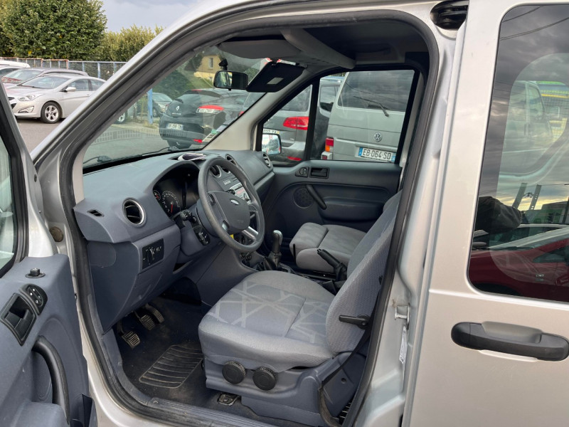 Photo 5 de l'offre de FORD TOURNEO CONNECT TPMR 1.8 TDCI 90CH FAP TREND EURO5 à 14990€ chez Vianor occasions