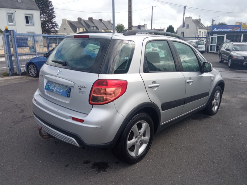 Photo 3 de l'offre de SUZUKI SX4 1.6 DDIS GL à 5490€ chez Vianor occasions