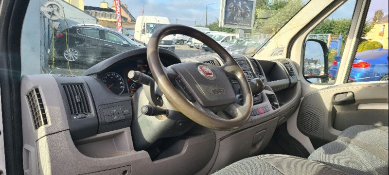 Photo 9 de l'offre de FIAT DUCATO FG 3.3 LH2 2.2 MULTIJET 16V 100CH PACK à 8490€ chez Vianor occasions