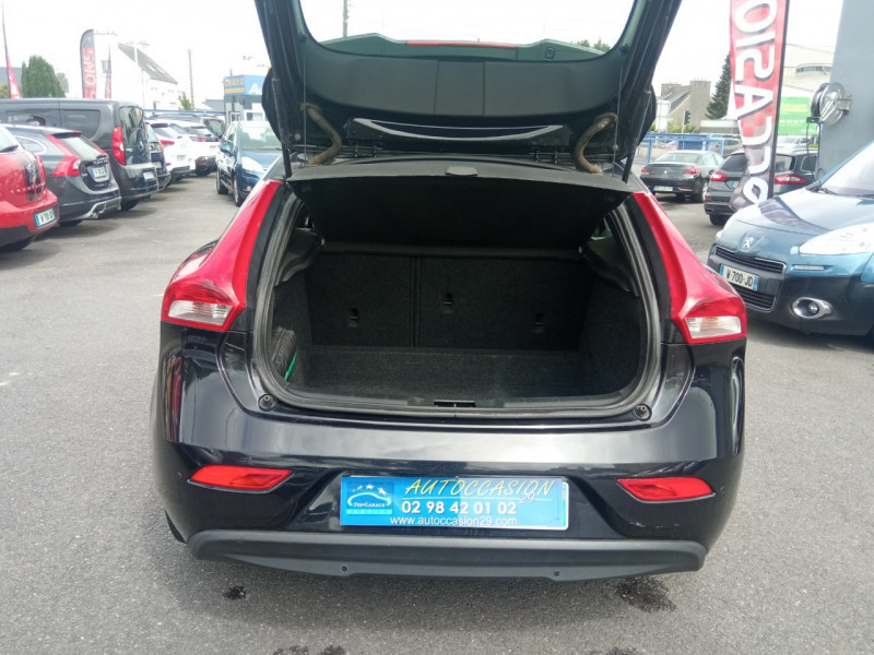 Photo 15 de l'offre de VOLVO V40 D2 115CH START&STOP KINETIC à 9490€ chez Vianor occasions
