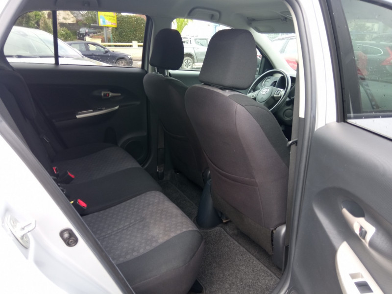 Photo 17 de l'offre de TOYOTA URBAN CRUISER 90 D-4D LIFE 2WD à 9490€ chez Vianor occasions
