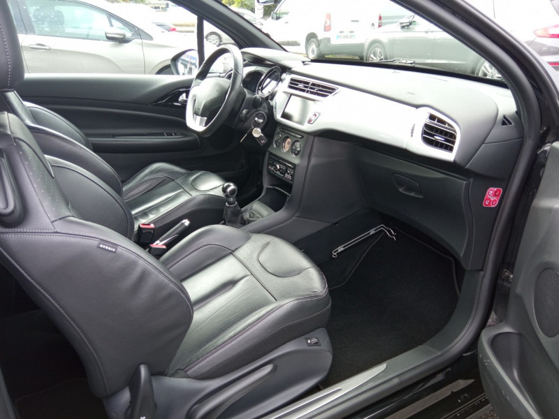 Photo 13 de l'offre de CITROEN DS3 1.2 VTI PURETECH SO CHIC à 11490€ chez Vianor occasions
