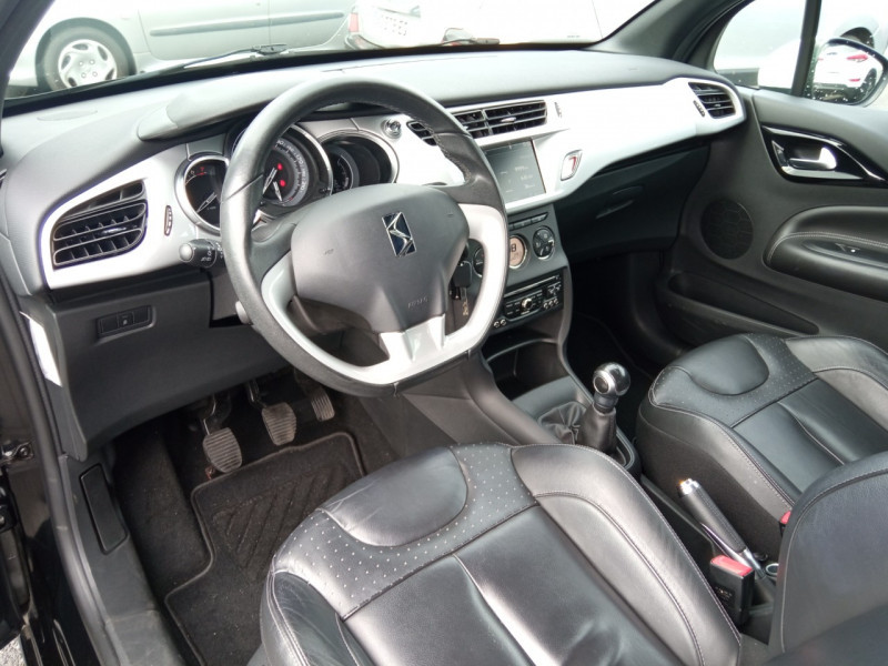 Photo 10 de l'offre de CITROEN DS3 1.2 VTI PURETECH SO CHIC à 11490€ chez Vianor occasions